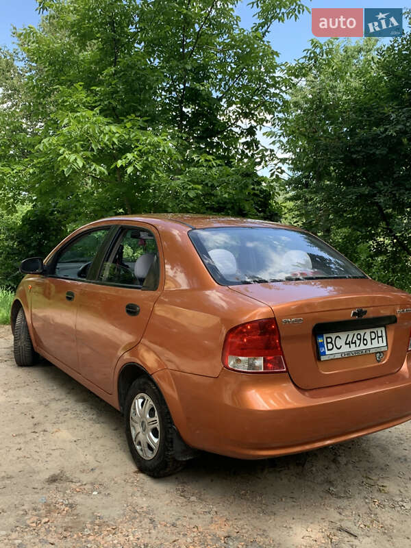 Седан Chevrolet Aveo 2005 в Дублянах
