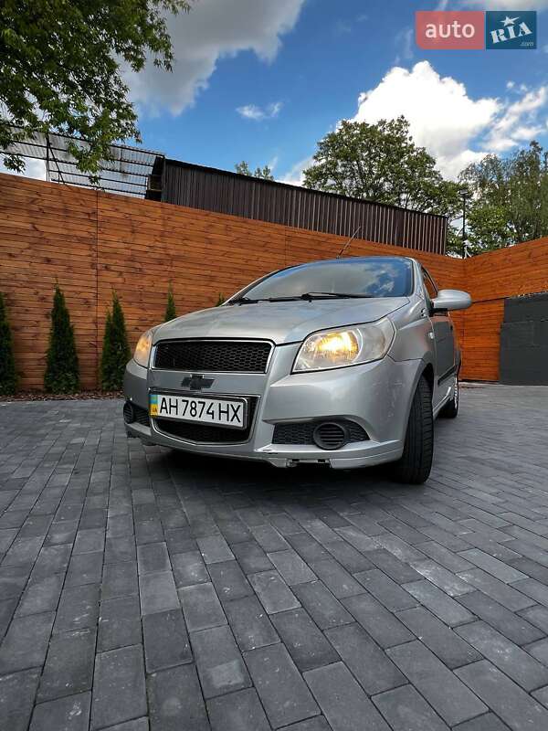 Хэтчбек Chevrolet Aveo 2008 в Киеве