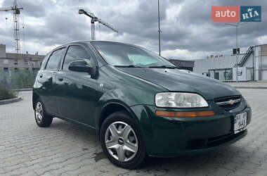 Хэтчбек Chevrolet Aveo 2005 в 