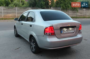 Седан Chevrolet Aveo 2005 в 
