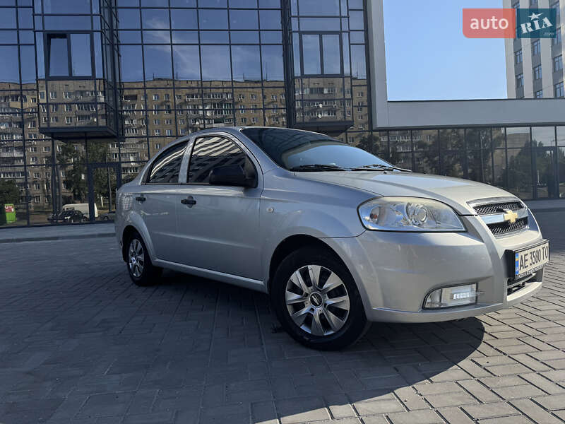 Седан Chevrolet Aveo 2009 в Дніпрі