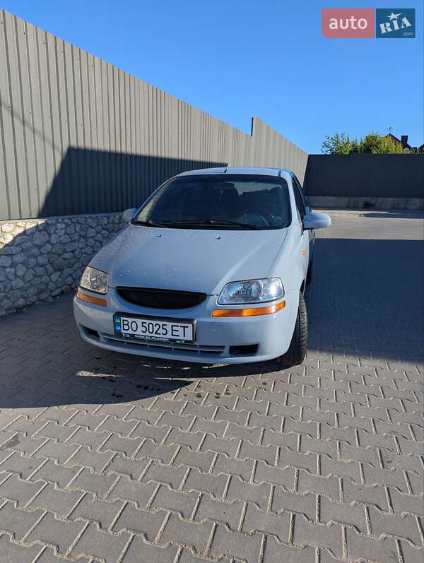Chevrolet Aveo 2004