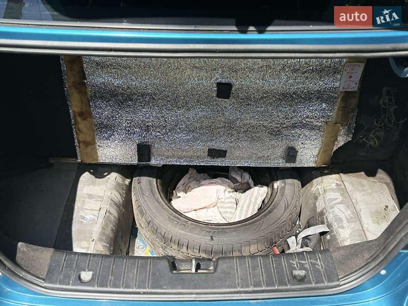 Седан Chevrolet Aveo 2008 в Полтаве