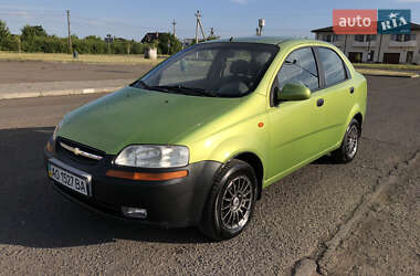Седан Chevrolet Aveo 2004 в Ужгороде