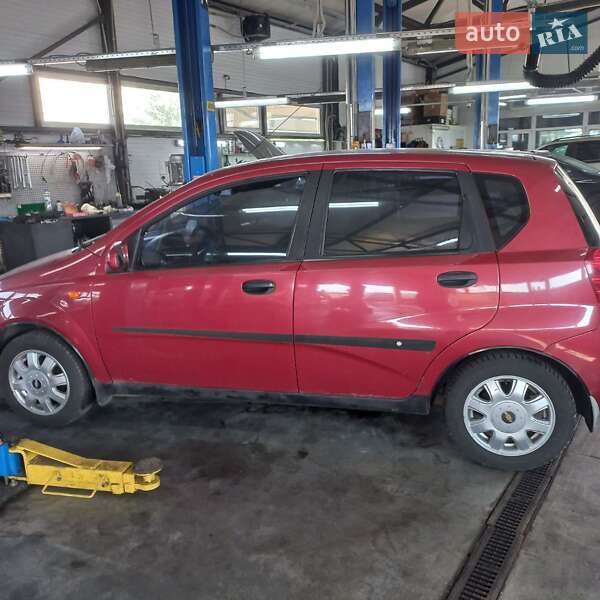 Хэтчбек Chevrolet Aveo 2005 в Киеве