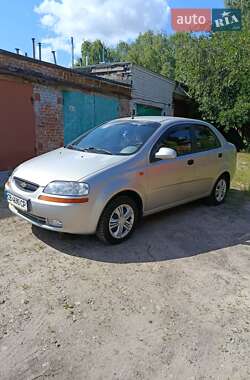 Седан Chevrolet Aveo 2005 в Чернігові