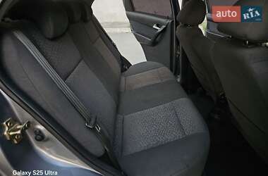 Седан Chevrolet Aveo 2006 в 