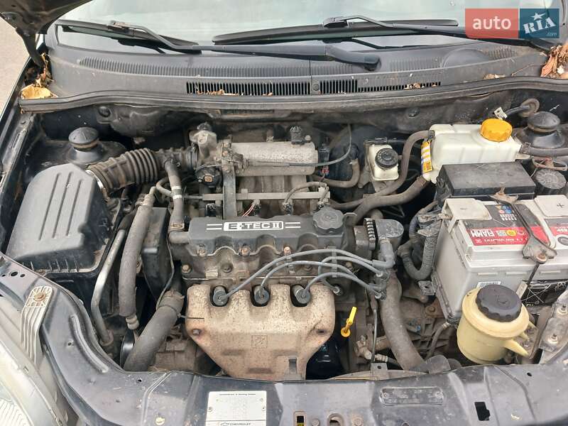 Хэтчбек Chevrolet Aveo 2008 в Киеве