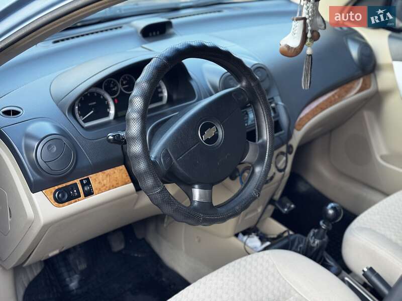 Седан Chevrolet Aveo 2007 в Черкассах