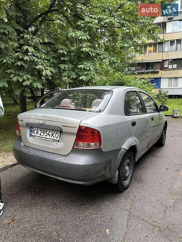 Chevrolet Aveo 2004