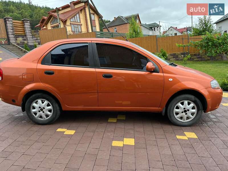 Седан Chevrolet Aveo 2006 в Бережанах