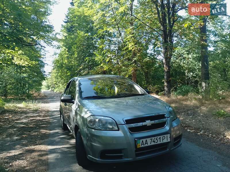 Седан Chevrolet Aveo 2011 в 