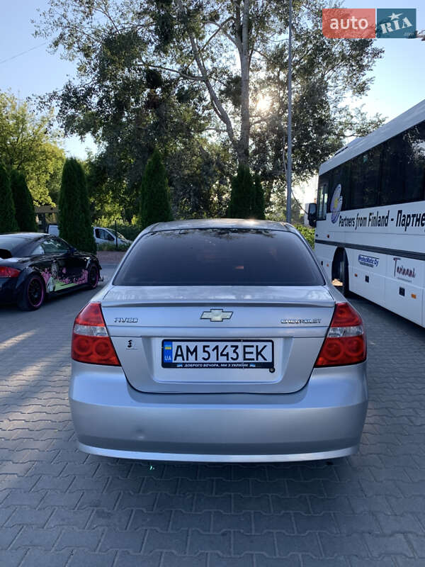 Седан Chevrolet Aveo 2006 в Житомире