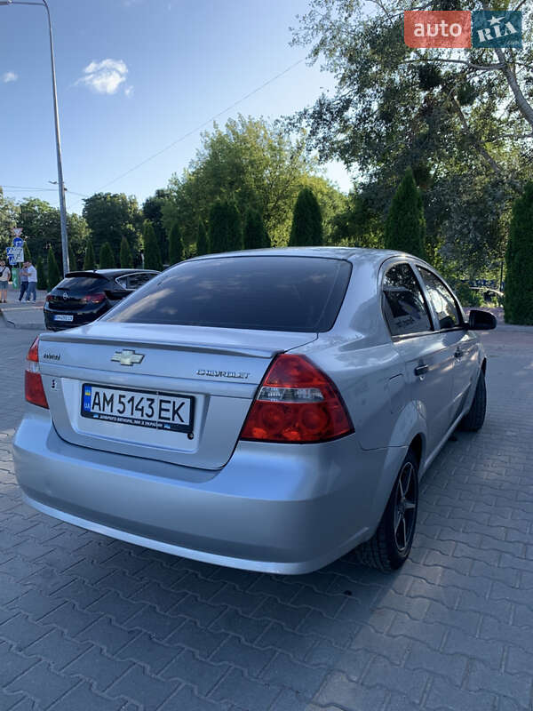 Седан Chevrolet Aveo 2006 в Житомире