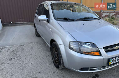 Хэтчбек Chevrolet Aveo 2008 в 