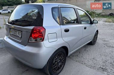 Хэтчбек Chevrolet Aveo 2008 в 