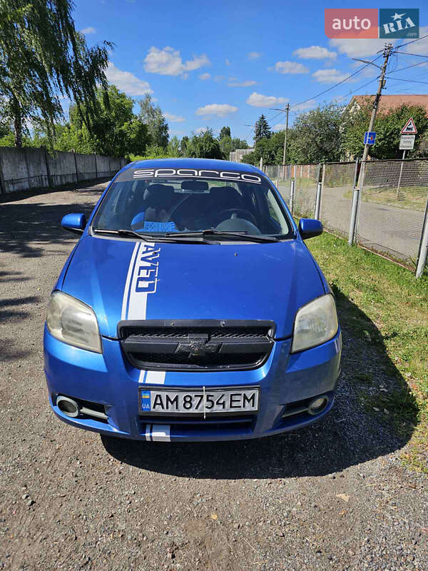 Седан Chevrolet Aveo 2008 в Києві