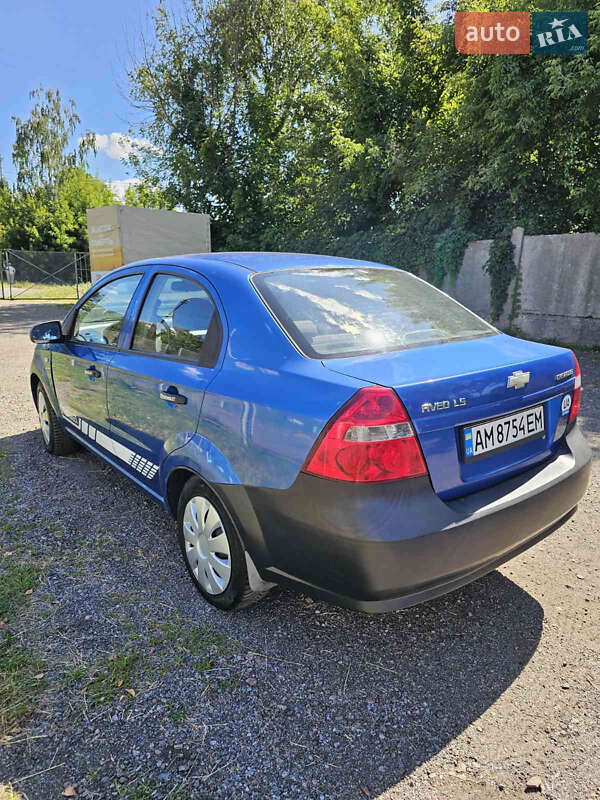 Седан Chevrolet Aveo 2008 в Києві