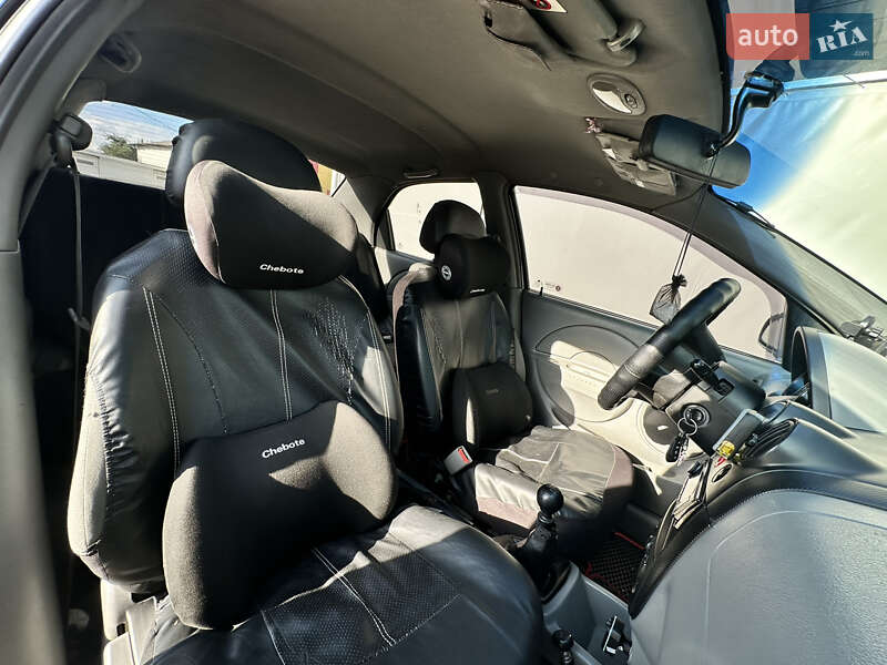 Седан Chevrolet Aveo 2004 в Коцюбинском