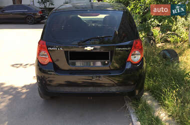 Хэтчбек Chevrolet Aveo 2011 в 