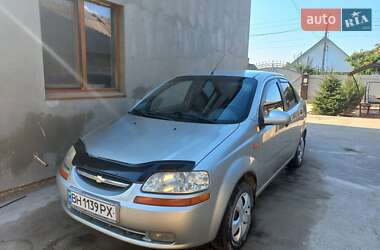 Седан Chevrolet Aveo 2005 в Измаиле