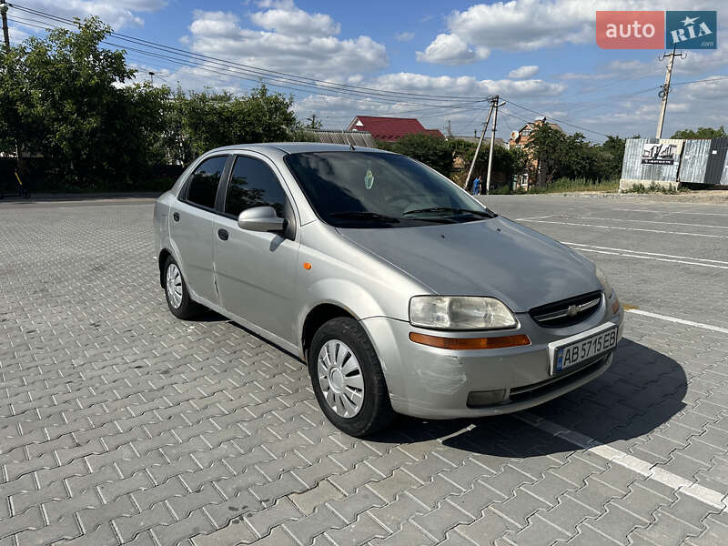 Седан Chevrolet Aveo 2005 в Виннице