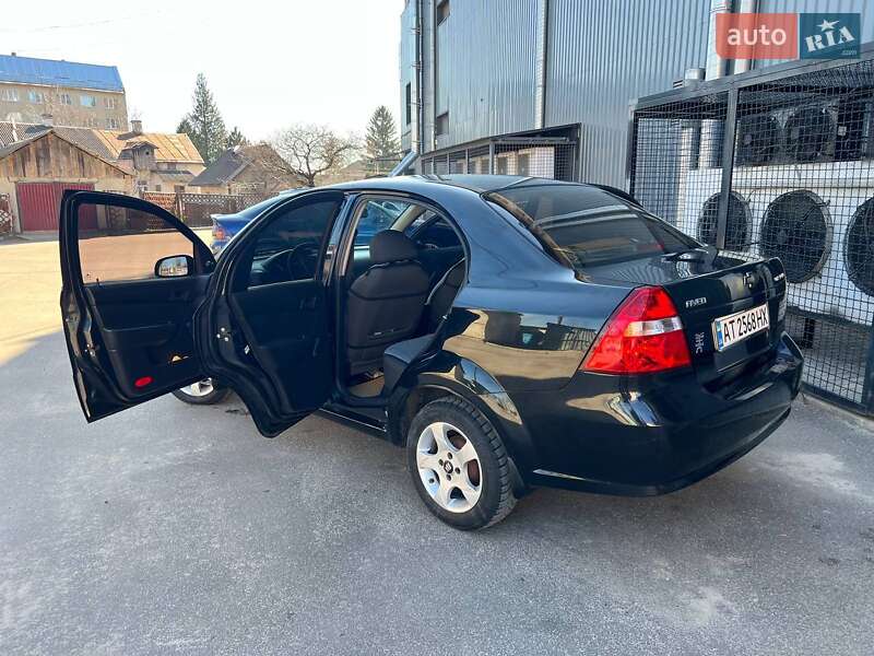 Седан Chevrolet Aveo 2008 в Тлумаче