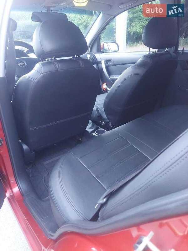 Седан Chevrolet Aveo 2007 в Киеве
