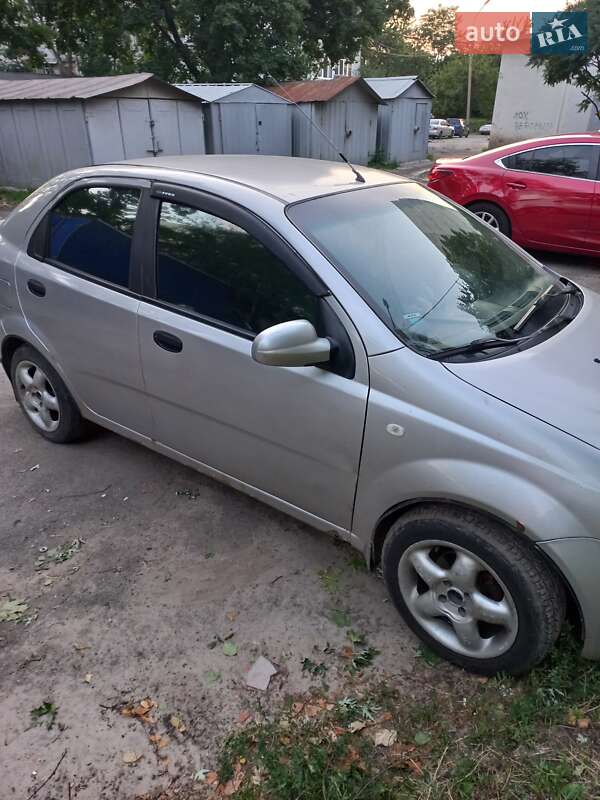 Седан Chevrolet Aveo 2006 в Харькове