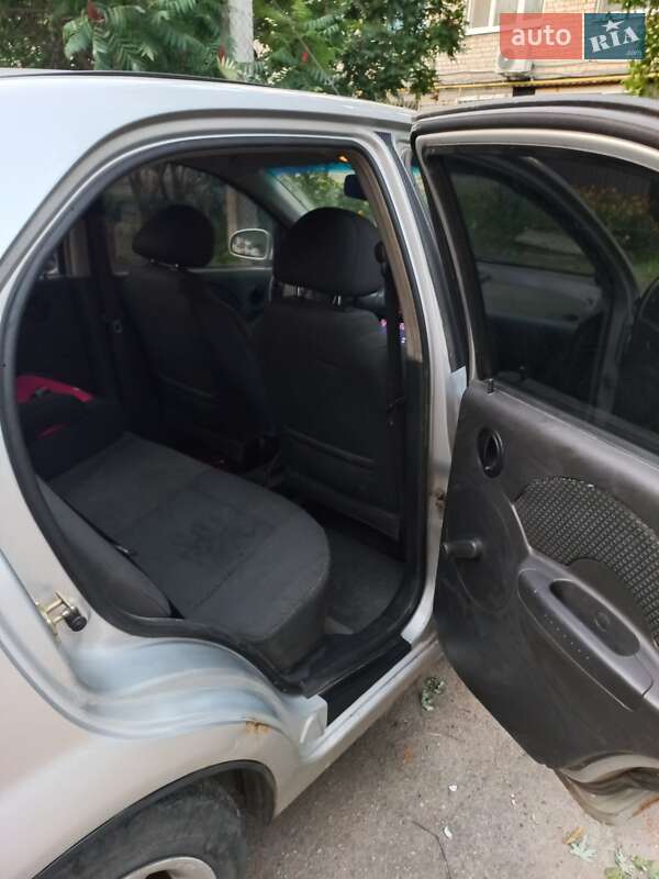 Седан Chevrolet Aveo 2006 в Харькове