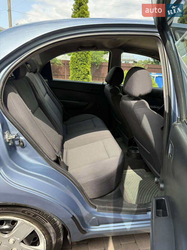 Седан Chevrolet Aveo 2007 в Косове