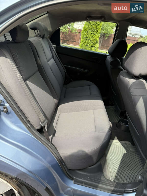 Седан Chevrolet Aveo 2007 в Косове