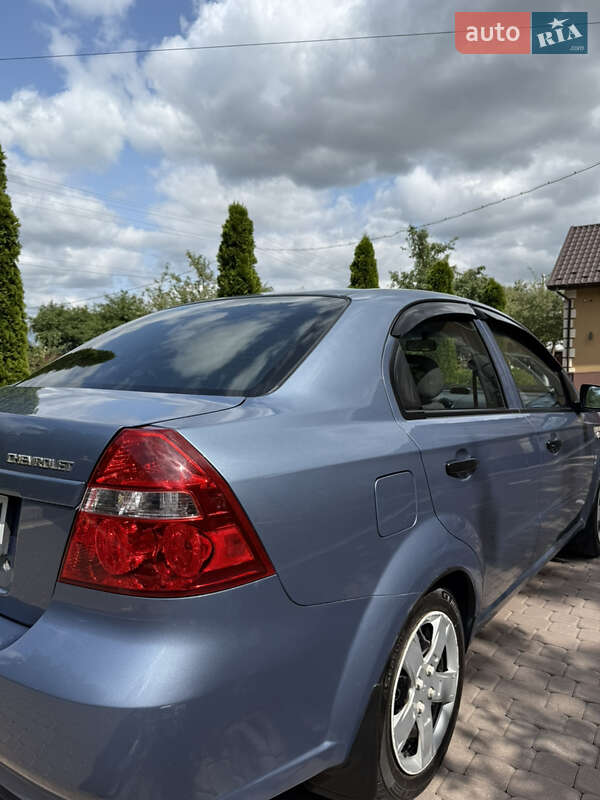 Седан Chevrolet Aveo 2007 в Косове