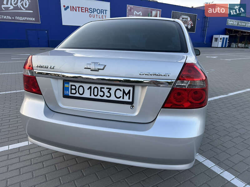 Седан Chevrolet Aveo 2008 в Тернополе