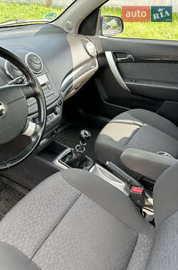Седан Chevrolet Aveo 2010 в 