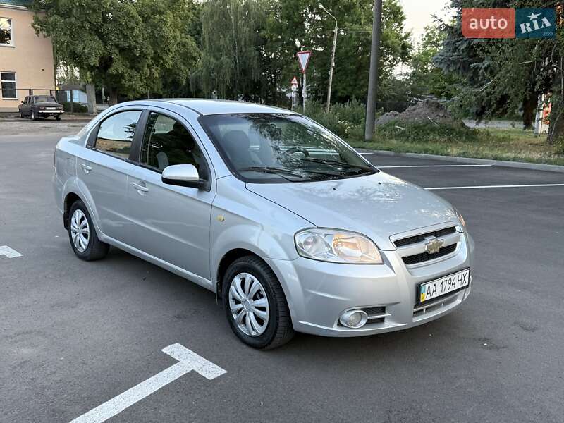 Седан Chevrolet Aveo 2008 в Золотоноше