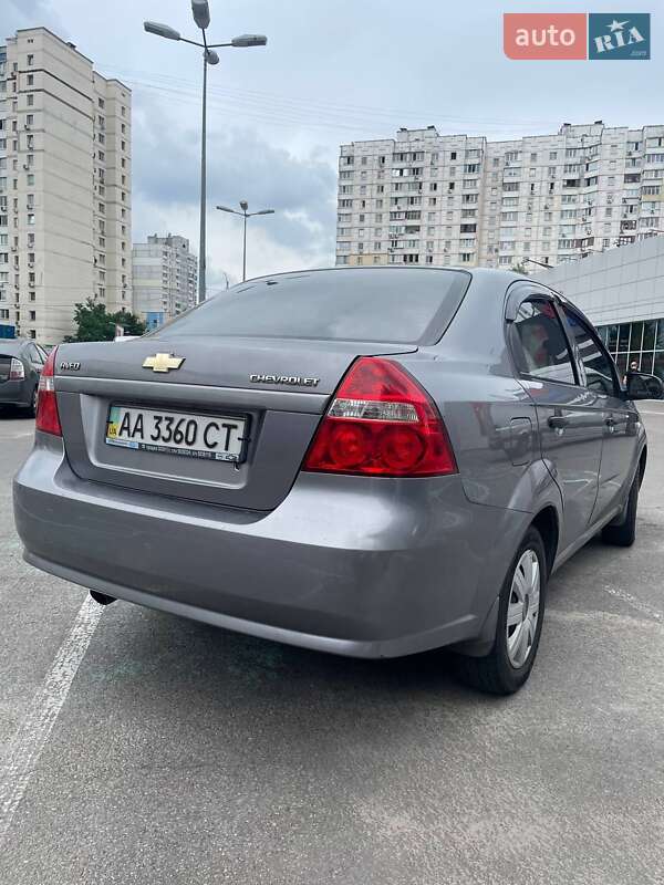 Седан Chevrolet Aveo 2007 в Киеве