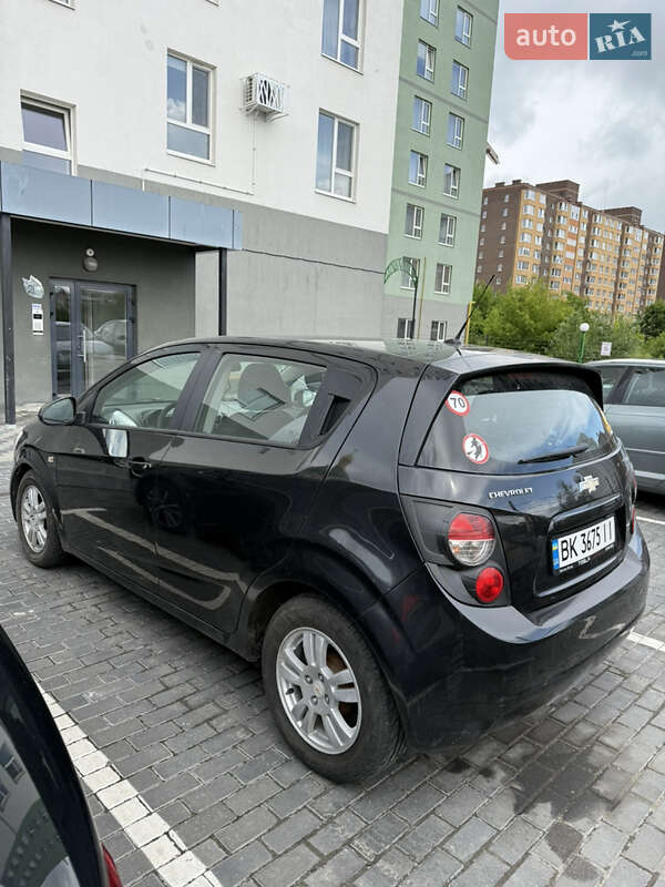 Хэтчбек Chevrolet Aveo 2012 в Ровно