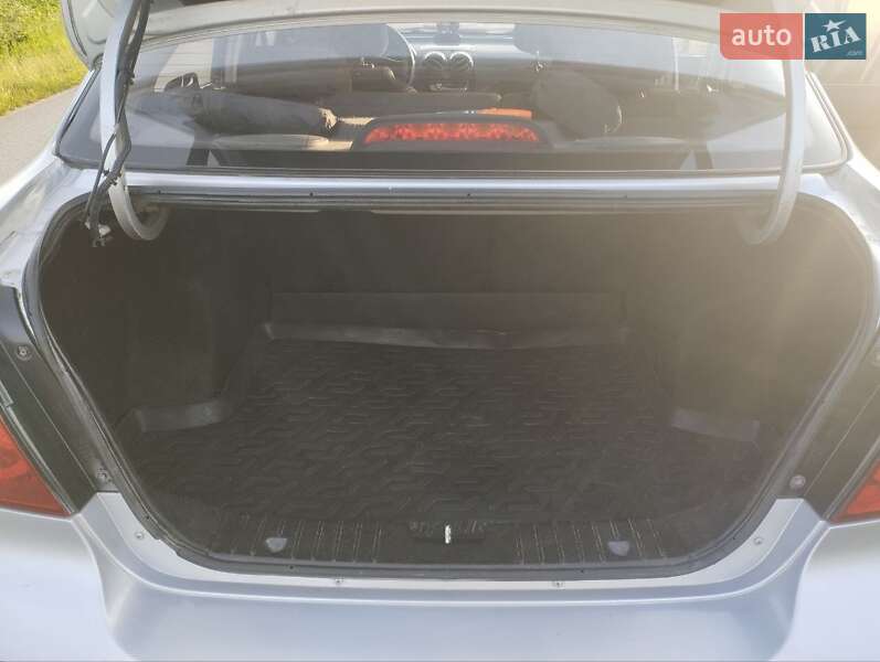 Седан Chevrolet Aveo 2009 в Кременце