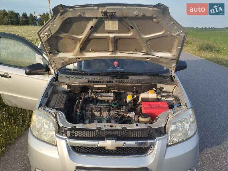 Седан Chevrolet Aveo 2009 в Кременце