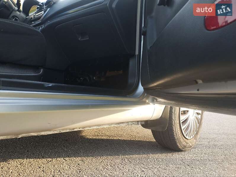Седан Chevrolet Aveo 2009 в Кременце