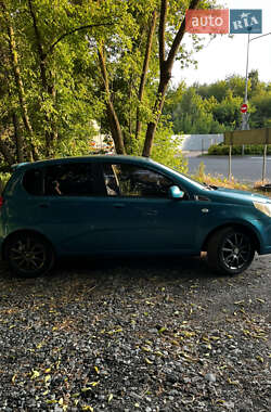 Хэтчбек Chevrolet Aveo 2008 в 