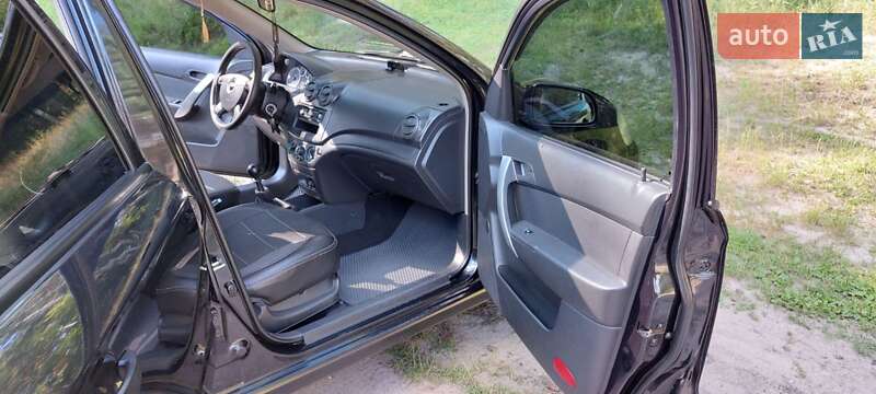 Седан Chevrolet Aveo 2011 в Шостке