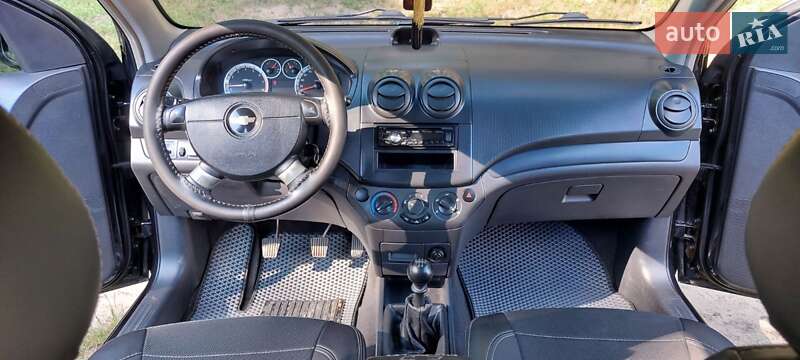Седан Chevrolet Aveo 2011 в Шостке