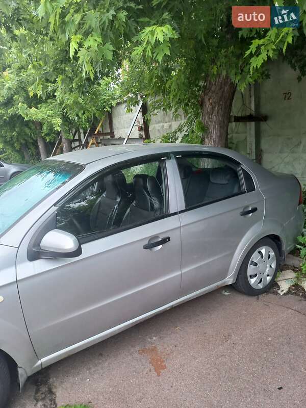 Седан Chevrolet Aveo 2007 в Киеве