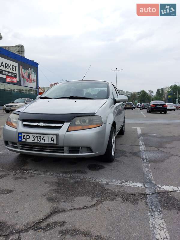 Седан Chevrolet Aveo 2005 в Запорожье