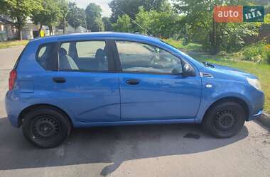 Хэтчбек Chevrolet Aveo 2009 в 