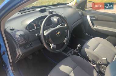 Хэтчбек Chevrolet Aveo 2009 в 