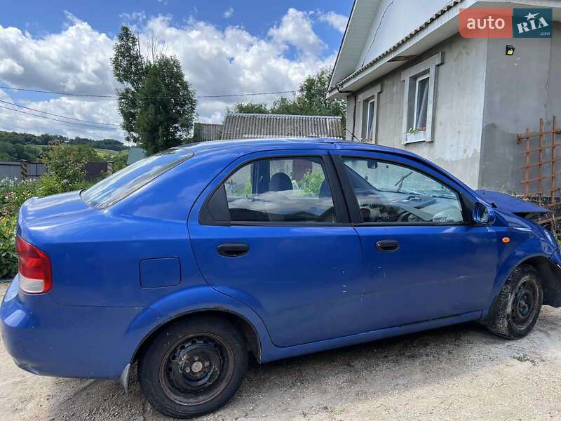 Седан Chevrolet Aveo 2005 в Почаеве фото Седан Chevrolet Aveo 2005 в Почаеве