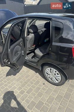 Хэтчбек Chevrolet Aveo 2007 в 